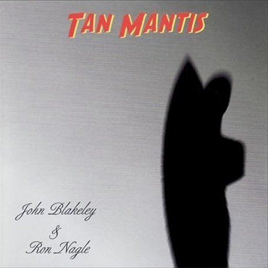 tan mantis
